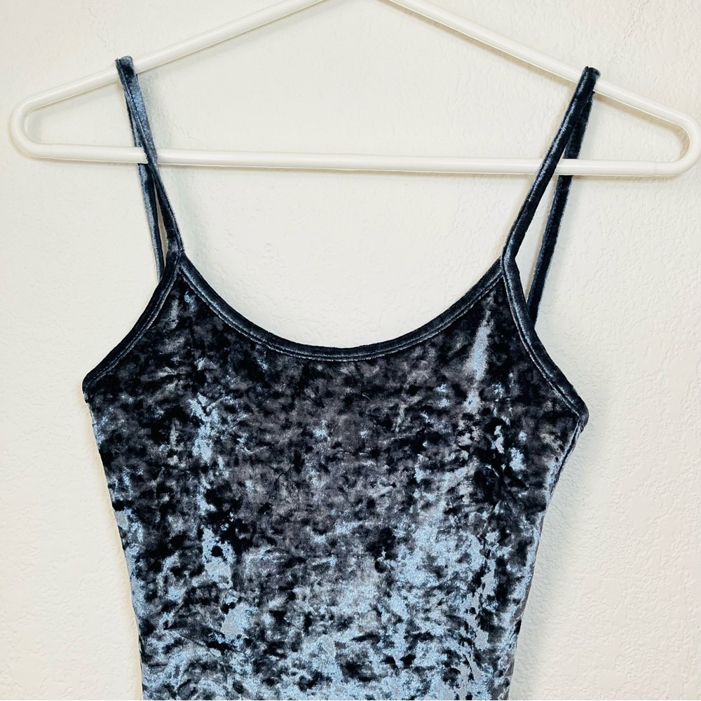 Brandy Melville NWT Reina Bodysuit Blue Velour One Size - Picture 2 of 9